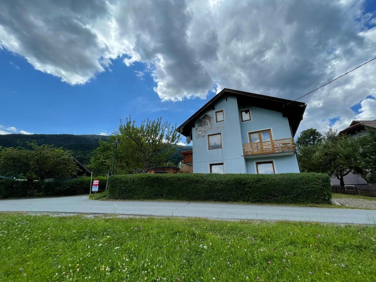 Haus Schwarzenbach Apartamento Weissbriach Exterior foto