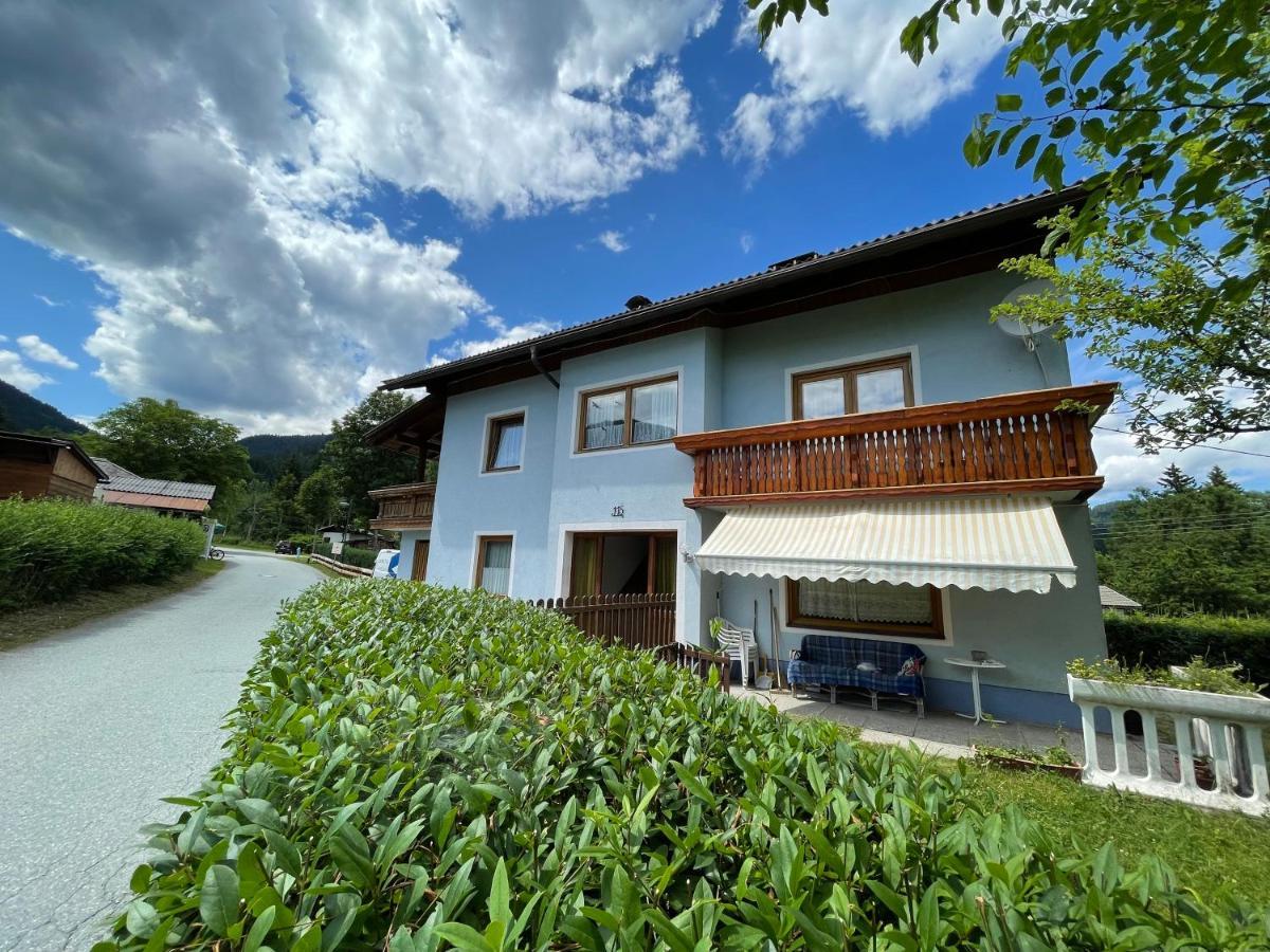 Haus Schwarzenbach Apartamento Weissbriach Exterior foto